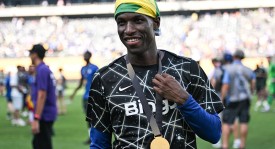 西甲焦点战：巴塞罗那主场力克巴伦西亚